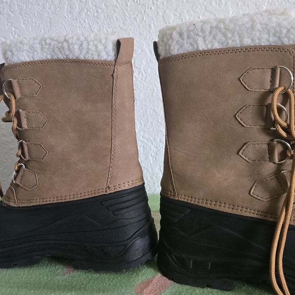 Tundra Snow Bird Waterproof Winter Boots Size 5 Camel/Black - Picture 2 of 9